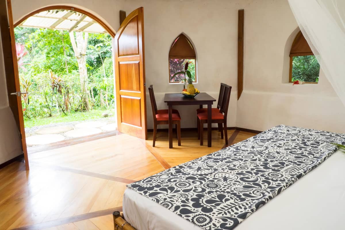 Bungalow Exclusive, 1 letto king, vista valle, lato giardino | 2 camere, con stile personalizzato, con arredamento individuale