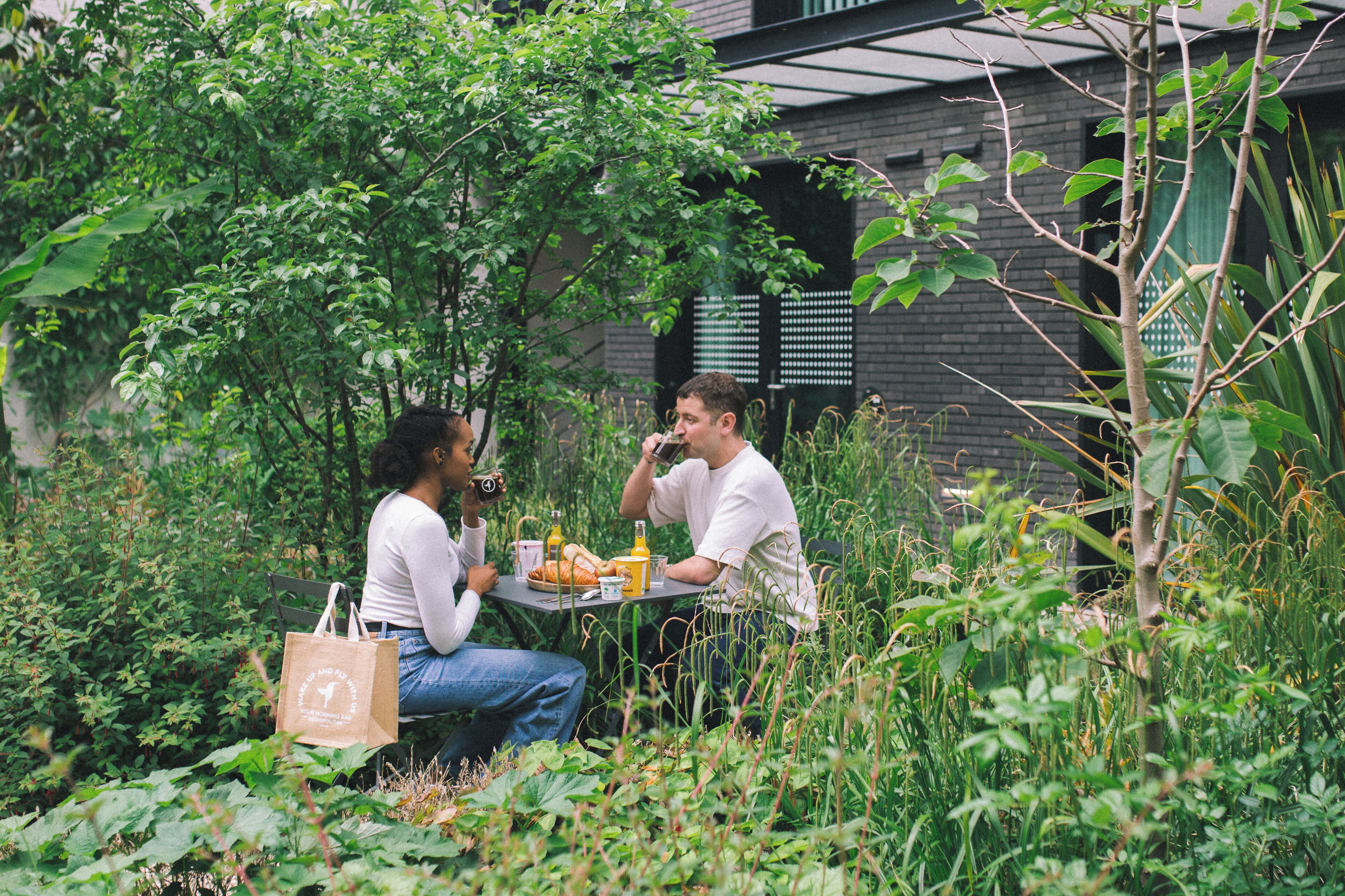 daily continental breakfast for a fee
