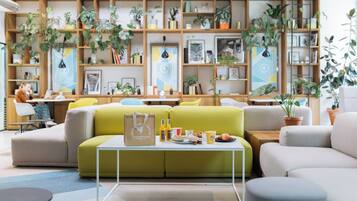 Petit déjeuner continental servi tous les jours en supplément