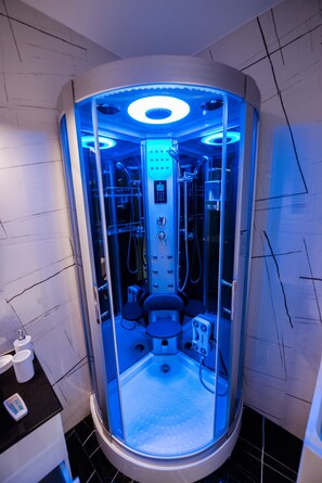 Ducha, bañera de hidromasaje, cabezal de ducha con hidromasaje