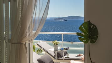 Panorama-lejlighed - 2 queensize-senge - ikke-ryger | Udsigt fra balkon