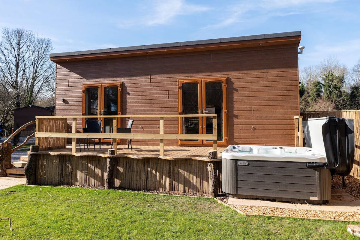 Executive studio, 1 kingsize bed, hot tub, uitzicht op tuin | Privéspabad