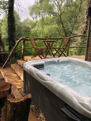 Skylark Pod | Balcony view