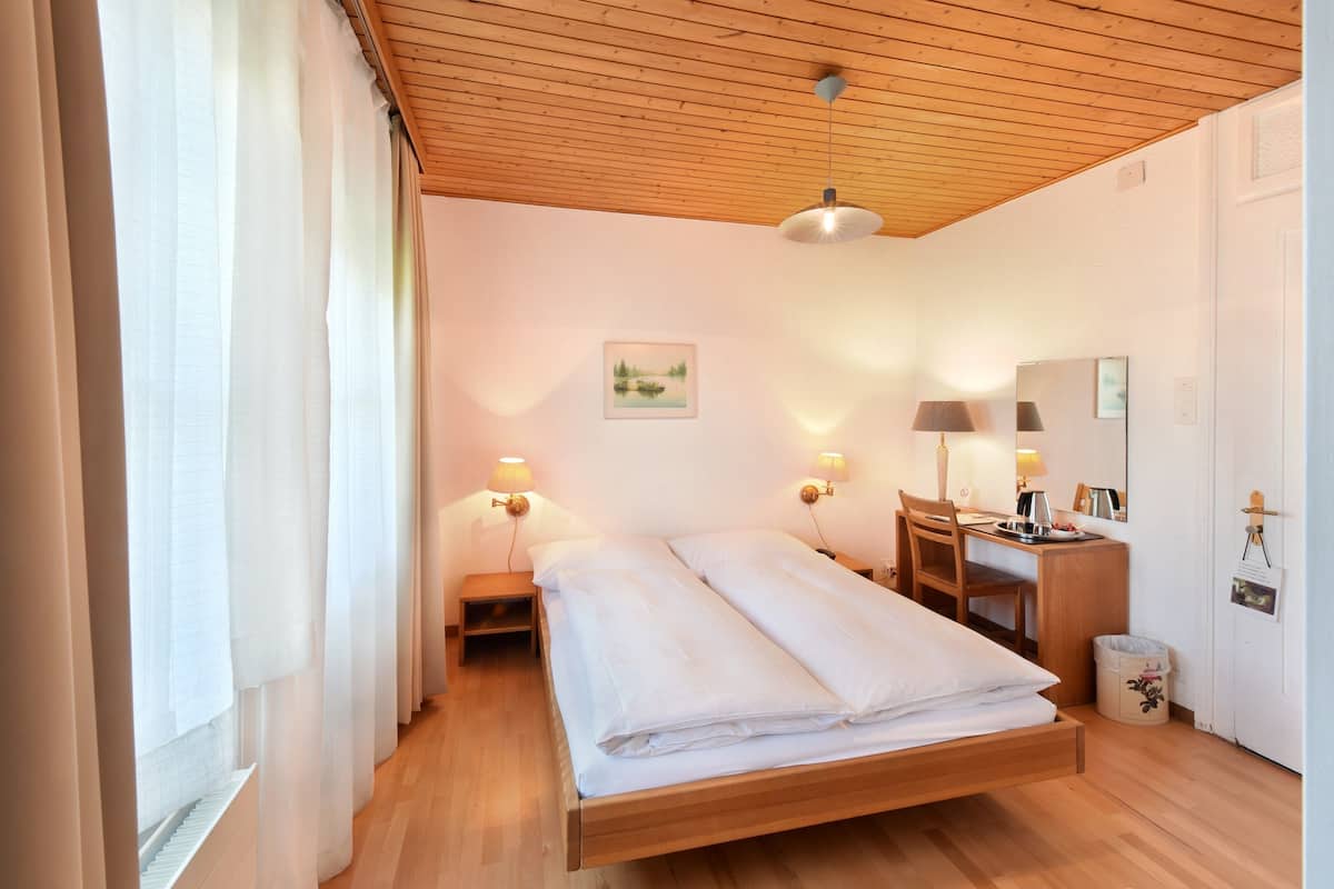 Double Room | 1 bedroom, blackout drapes, free cribs/infant beds, rollaway beds