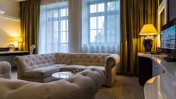 Appartement | Coffres-forts dans les chambres, bureau, rideaux occultants