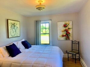 4 bedrooms, desk, iron/ironing board, free WiFi - Beautiful historic farmhouse on 380 secluded acres. 
Amazing sunsets & wildlife (Baraga)