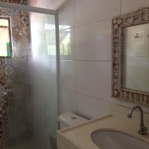 Apartment, Multiple Beds, Non Smoking | Bathroom sink - Casa Beira-Rio (Paraty)