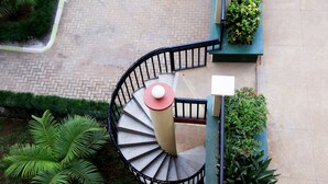 Exterior detail - Dina Apartments (Kampala)