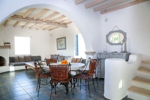 Interior - Villa Victoria by The Pearls Collection (Mykonos)