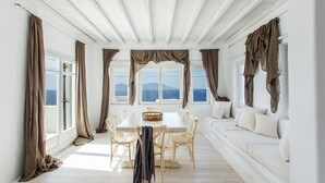 In-room dining - Villa Michaella by Mykonos Pearls (Mykonos)