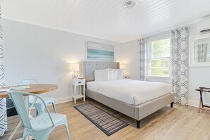 Room 4 - The Inn at Southport (Southport)