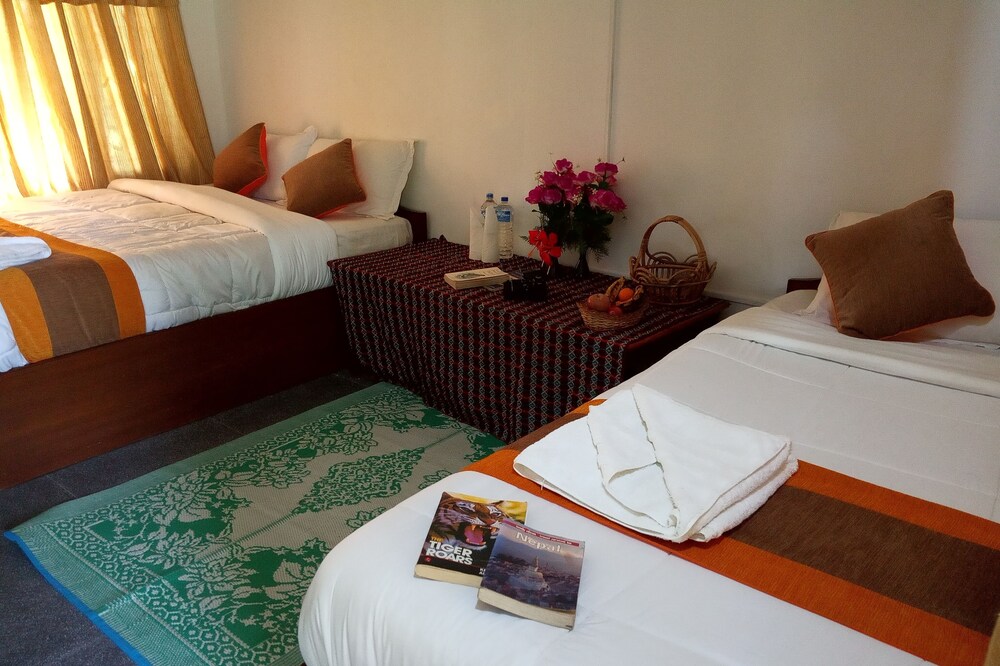 Rhino Lodge Bardia