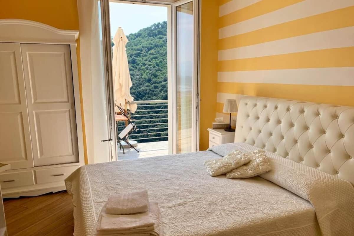 Literie de qualité supérieure, coffres-forts dans les chambres