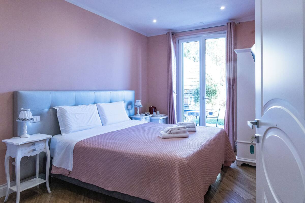 La Pietra 1 - doppia vista mare parziale e giardino | Hochwertige Bettwaren, Zimmersafe, Verdunkelungsvorhänge