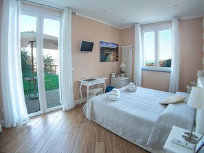 Luxe beddengoed, een kluis op de kamer, verduisterende gordijnen