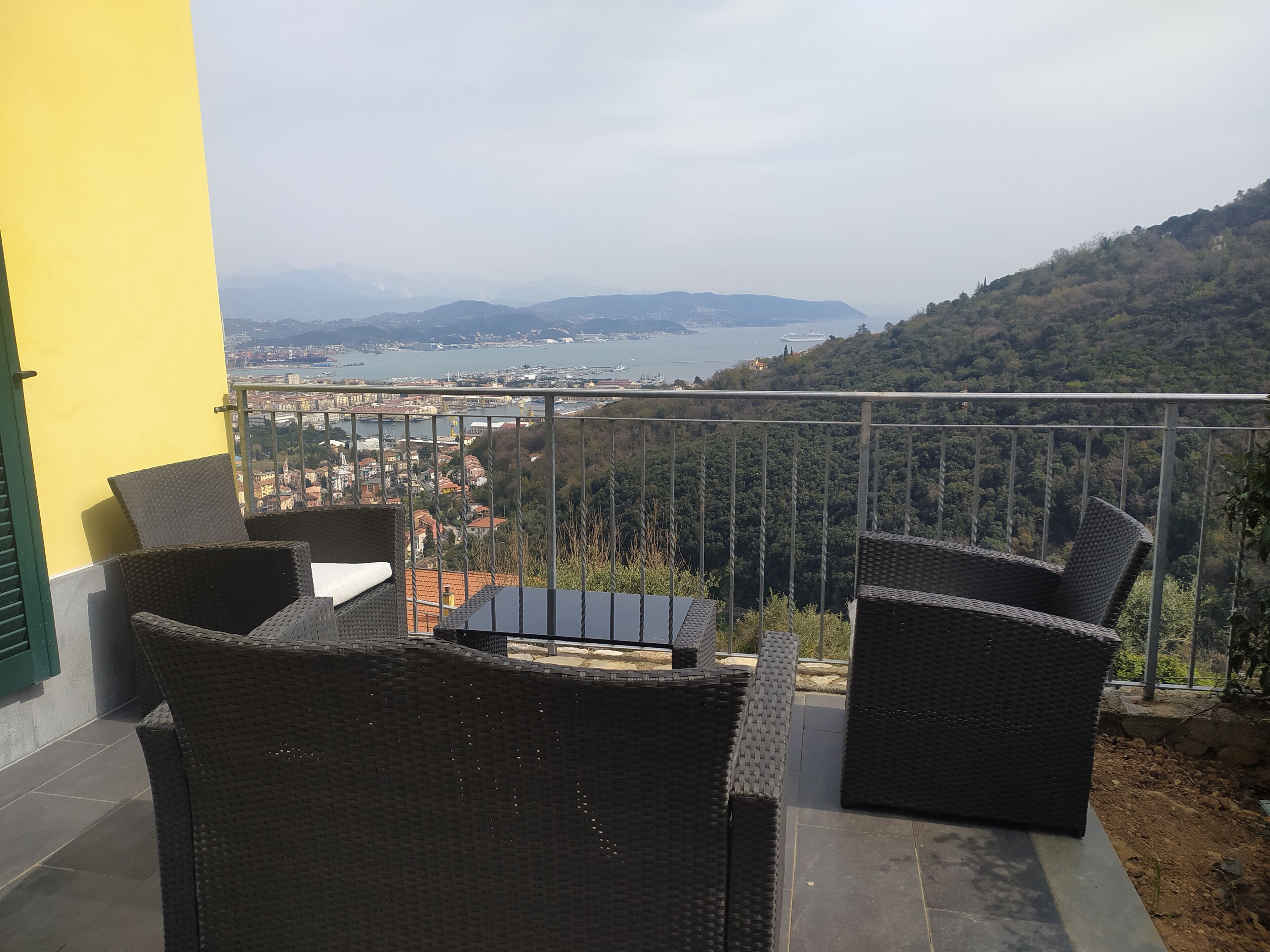 La Pietra 2 - quadrupla vista mare con patio esterno | 露台/庭院