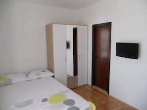 Estúdio, 1 cama de casal, vista para o mar | Wi-Fi de cortesia, roupa de cama