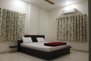 Pillow-top beds, soundproofing, rollaway beds, free WiFi