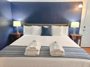 Doppelzimmer, 1 King-Bett, Nichtraucher | Individuell dekoriert, individuell eingerichtet