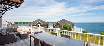 BREATHTAKING SEASIDE  BUNGALOW COMPLETE LUXURY AMAZING VIEWS !