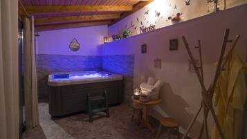 House with Jacuzzi | Baignoire à jets