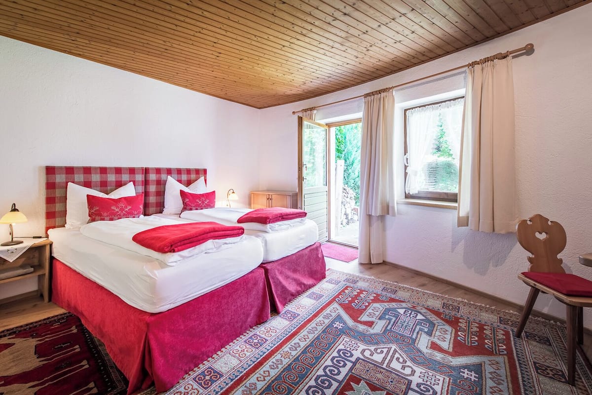Deluxe Studio Waldhorb 5 | 1 bedroom, premium bedding, down comforters, Select Comfort beds