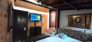 Deluxe Double Room | Individually furnished, blackout drapes, free WiFi, bed sheets - Posada La Serena (Villa de Leyva)