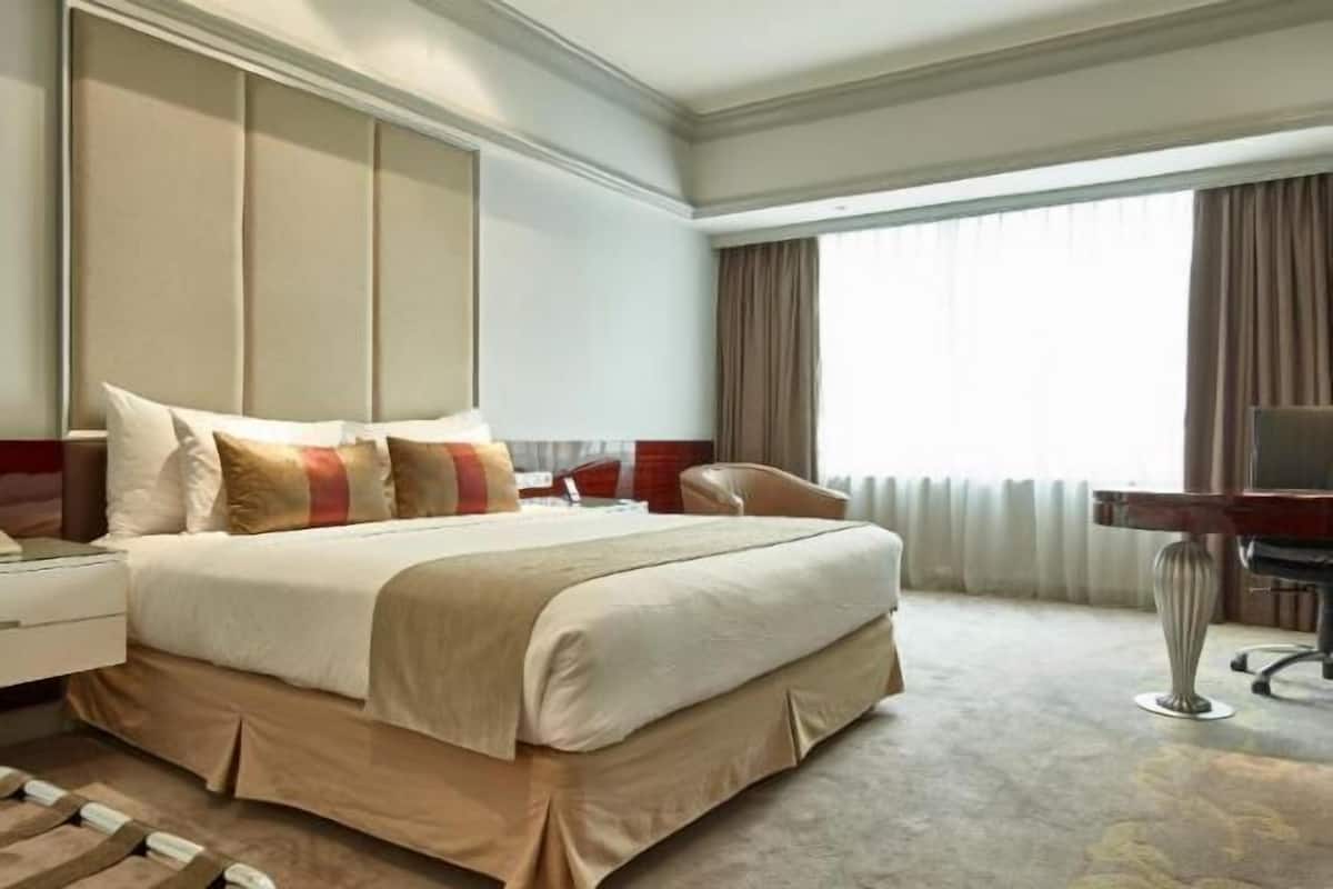 Roba de llit d'alta qualitat, caixa forta a l'habitació i escriptori