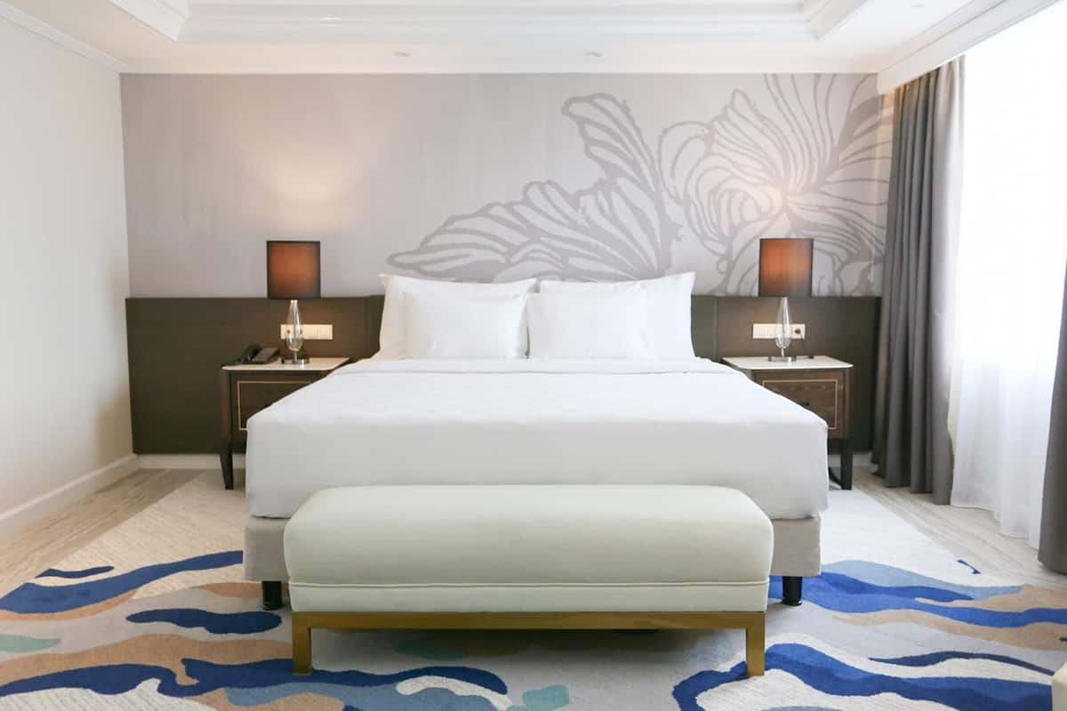 Studio Suite, 1 King Bed, Smoking