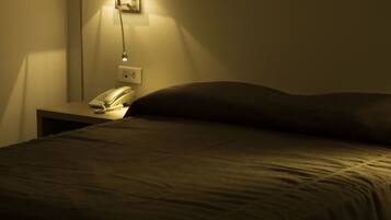 Standard Suite, Non Smoking, Courtyard View | Minibar, in-room safe, desk, laptop workspace