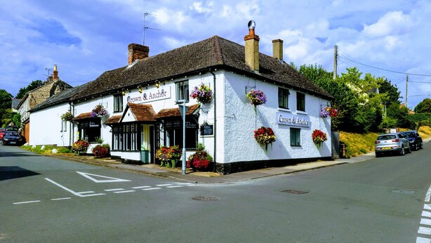 Exterior - Crown and Anchor (Marlborough)