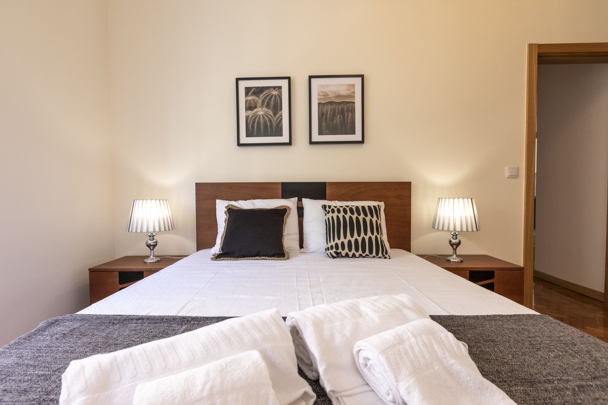 3 bedrooms, iron/ironing board, travel crib, free WiFi