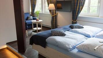 Comfort Double Room | Hypo-allergenic bedding, minibar, individually decorated