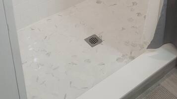 Superior-Einzelzimmer, mit Bad | Badezimmer