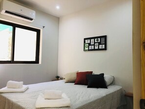 2 Schlafzimmer, Zimmersafe, kostenloses WLAN, Bettwäsche