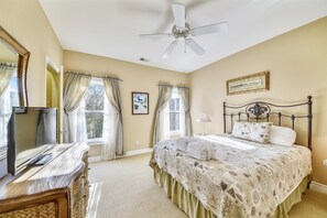 5 bedrooms, iron/ironing board, WiFi, bed sheets