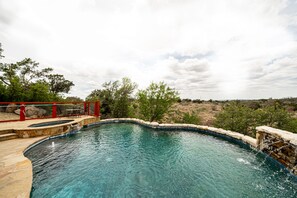 Beheizter Pool