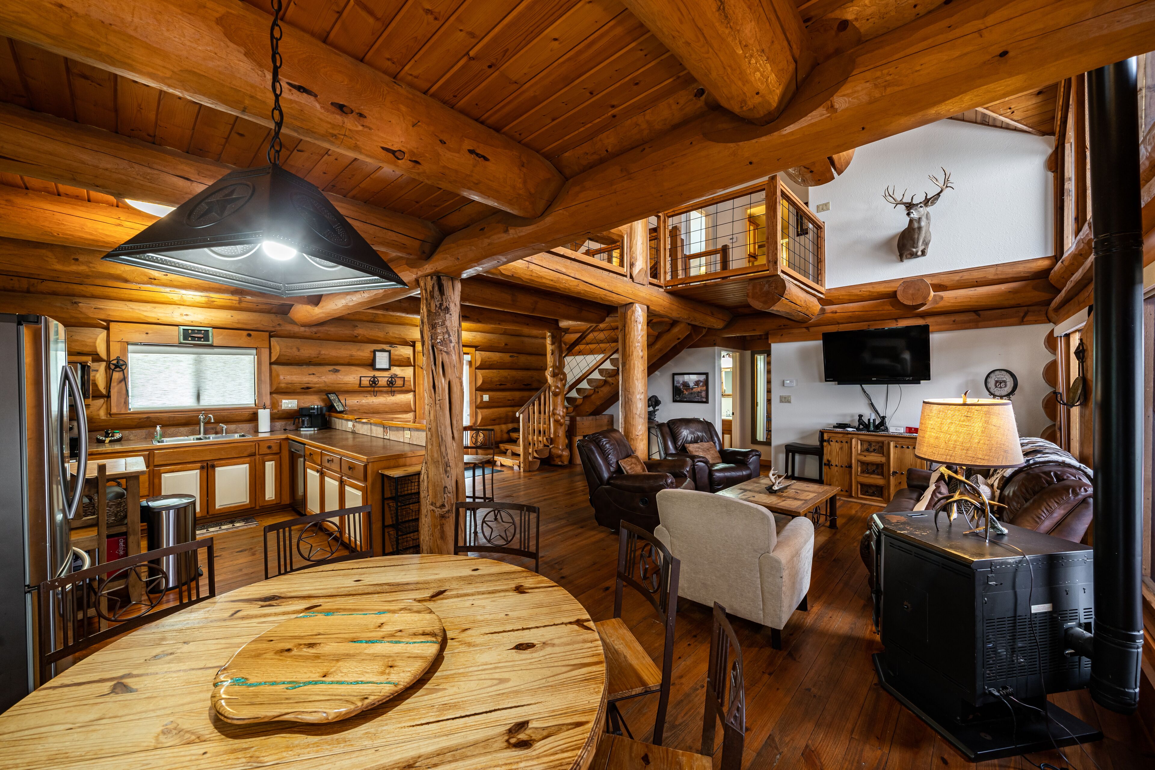 Smart TV, fireplace, DVD player