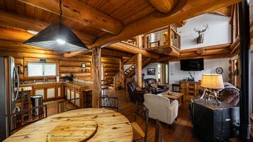 Smart TV, fireplace, DVD player