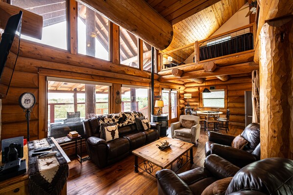 Smart TV, fireplace, DVD player