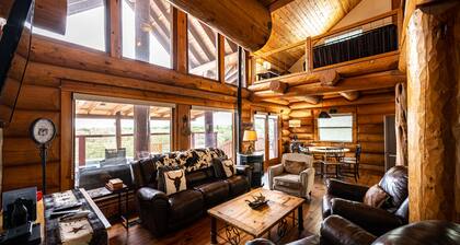 Lemmikkieläinystävällinen-allas / poreallas. 3 makuuhuonetta 2. 5 kylpy