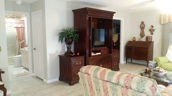 Una televisión, Netflix, servicios de streaming