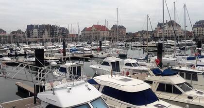 Comfortable apartment with wifi, TV, Balcony, parking, 2 bedrooms, 1 bathroom, 4 people, 57m2