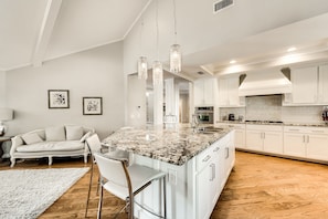 Interior - Sprawling Resort Oasis with Heated Pool Set up for Groups (Plano)