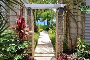 Property grounds - Secret Cove 1 (Derricks)