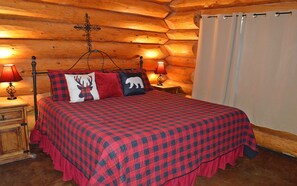 3 chambres, fer et planche à repasser, Wi-Fi gratuit, draps fournis