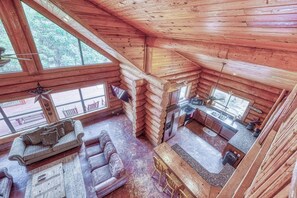 Smart TV, fireplace, DVD player