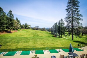 Golf - Cozy forest chalet with free WiFi, wood fireplace, pool, golf & beach access (Groveland)