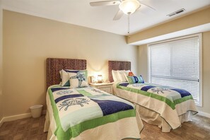 2 bedrooms, iron/ironing board, Internet, bed sheets