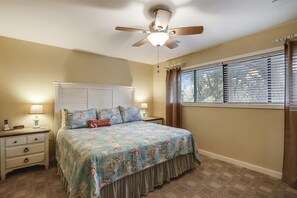 2 bedrooms, iron/ironing board, Internet, bed sheets